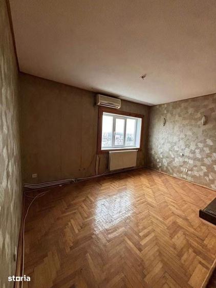 Apartament cu 4 camere în Central