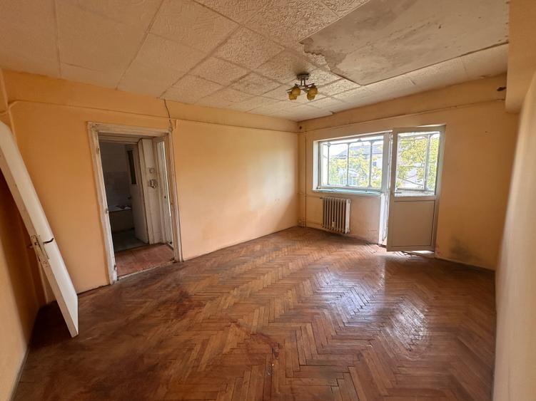 Apartament 3 camere 65 mp, Zona Bucovina - 1