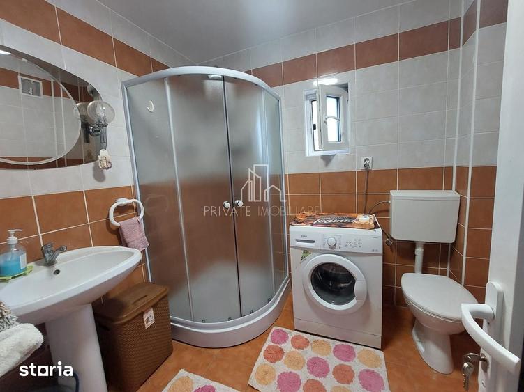 Casă cu 4 camere cu Teren 1000 Mp în Central