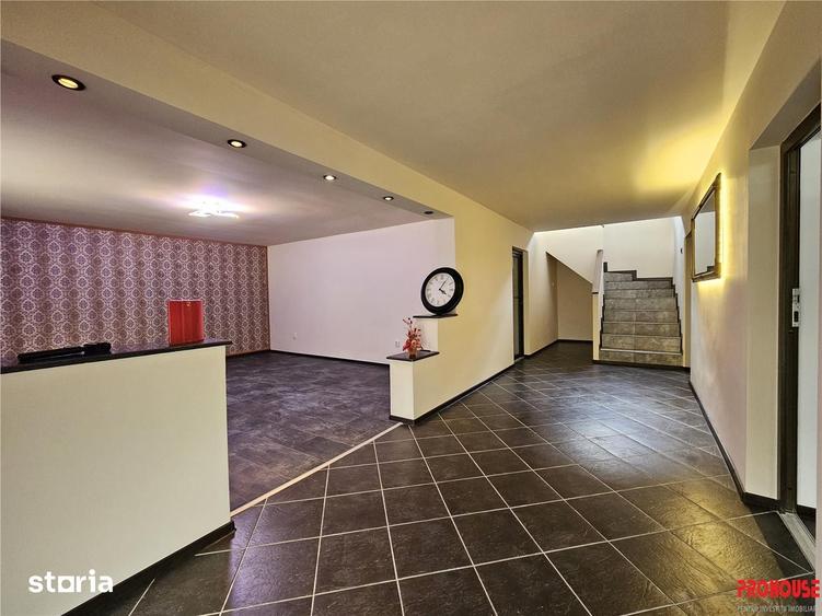Casă cu 6 camere decomandat cu Teren 887 Mp în Central