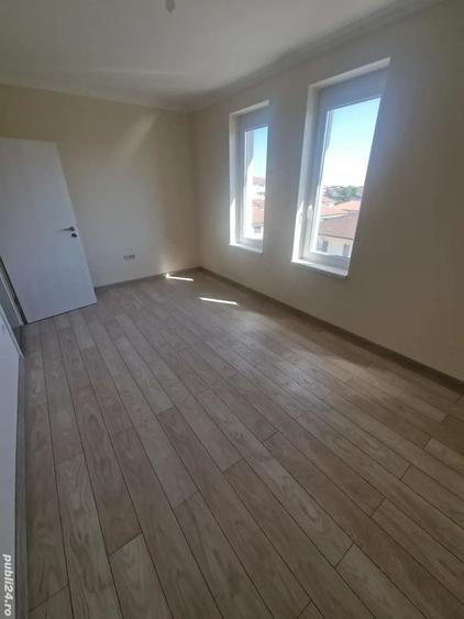 Apartament cu 2 camere decomandat în Giroc