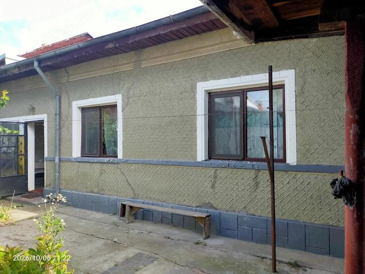 Casă cu 3 camere cu Teren 160 Mp în Central
