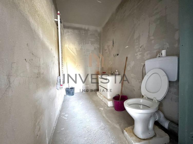 Apartament cu 3 camere semidecomandat în Florești