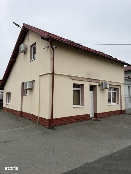 Casă cu 4 camere cu Teren 100 Mp în Exterior Vest
