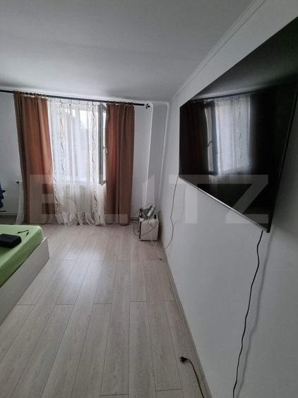 Casă individuală cu 4 camere cu Canalizare în Central