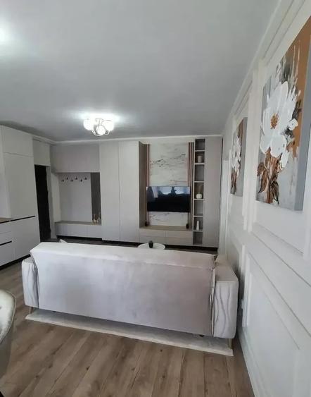 Apartament cu 2 camere semidecomandat, mobilat în Baciu