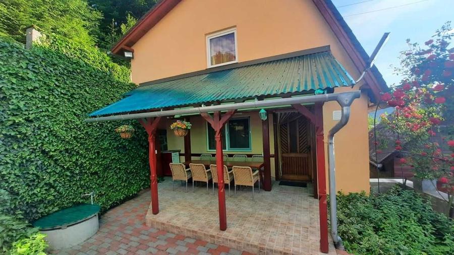 Casă cu 3 camere în Praid