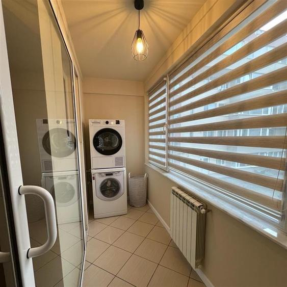 Apartament cu 2 camere decomandat, mobilat în Ultracentral