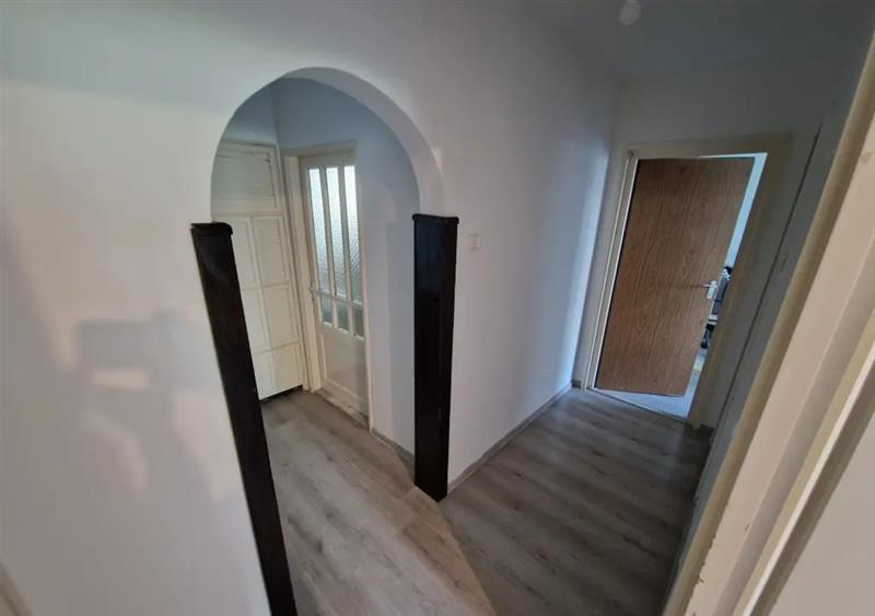 Vanzare apartament 3 camere decomandat Manastur zona Capat Primaverii, Cluj-Napo - 2
