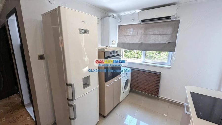 Apartament cu 3 camere decomandat în Mihai Bravu