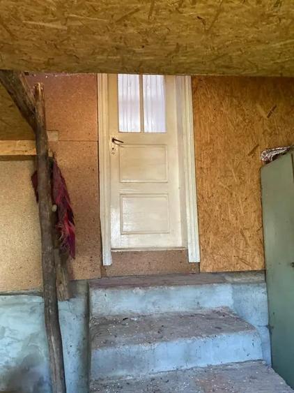 Casă cu 5 camere în Gutinaș