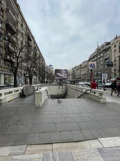 Piata Romana, Ultracentral, Coloane, Metrou - 1