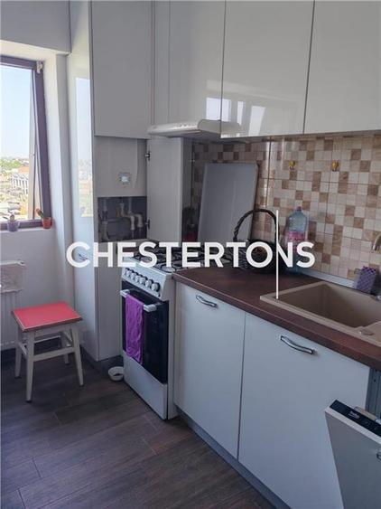 Apartament cu 2 camere decomandat, mobilat în Central