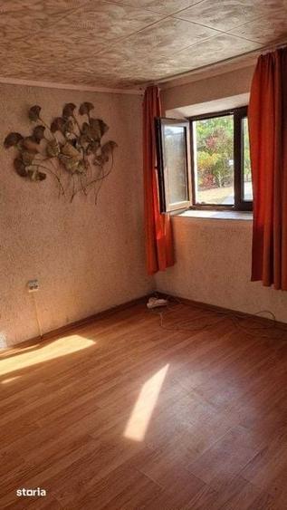 Casă cu 3 camere cu Teren 146 Mp în Central
