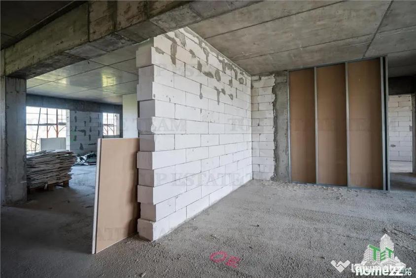 Apartament cu 2 camere decomandat în Alexandriei