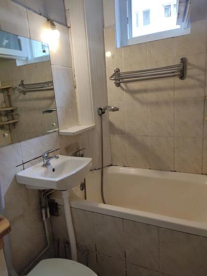 Inchiriez garsoniera 200 euro - 4