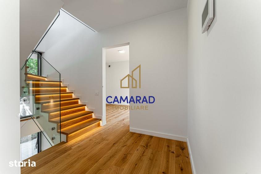 Casă cu 6 camere cu Teren 432 Mp în Băneasa