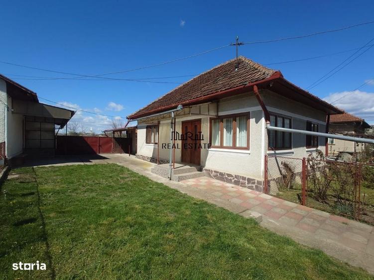 Casă cu 4 camere în Țebea