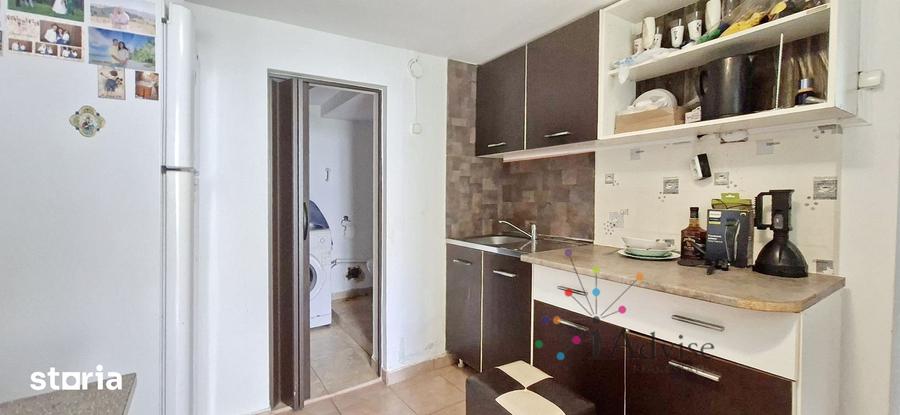 Casă cu 6 camere cu Teren 650 Mp în Vulcan