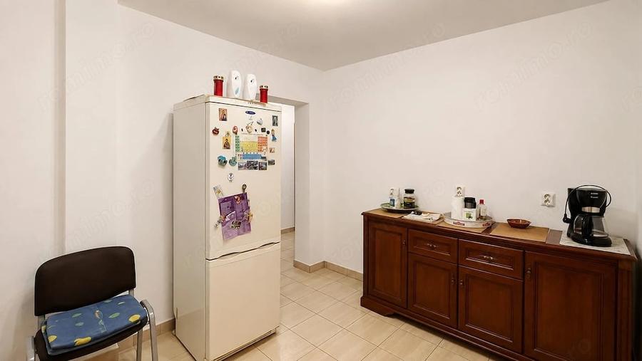 Apartament cu 3 camere decomandat în Complex Studențesc