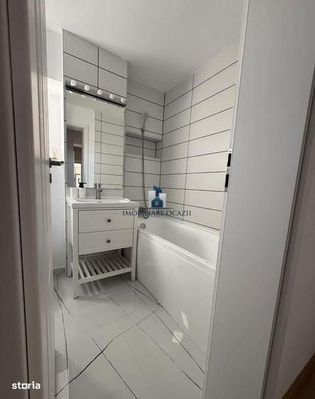 Apartament cu 4 camere decomandat în Berceni