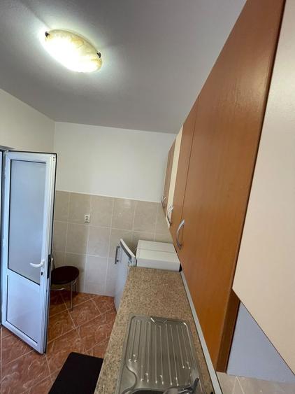 Garsonieră decomandată, mobilată în Zorilor