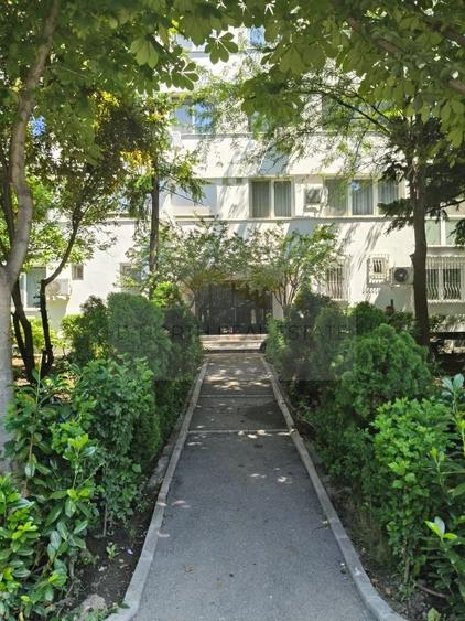 Apartament cu 2 camere semidecomandat, mobilat în Tineretului