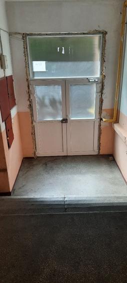 Garsonieră semidecomandată în Dara