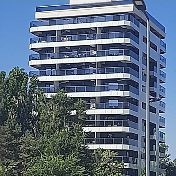 Apartament cu 2 camere semidecomandat, mobilat în Central