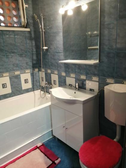 Apartament cu 2 camere decomandat în Cornișa