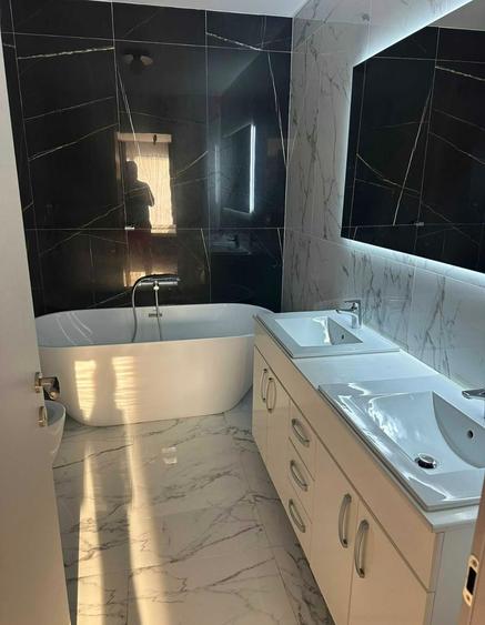 Apartament cu 4 camere decomandat, mobilat în Pipera