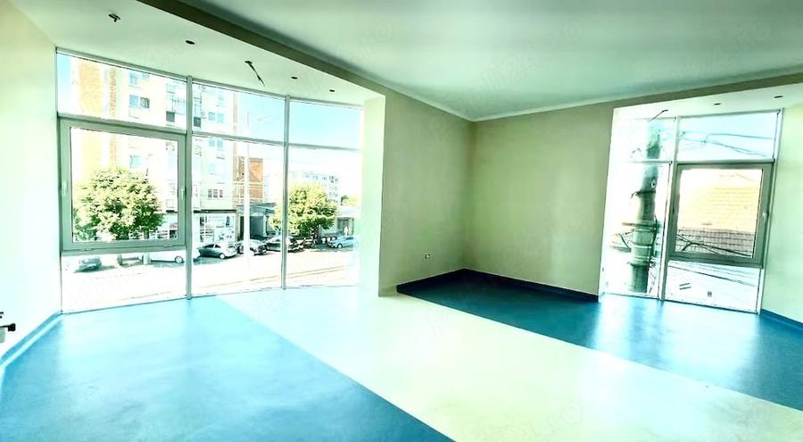 Spațiu comercial, de 70 mp, în Miorița