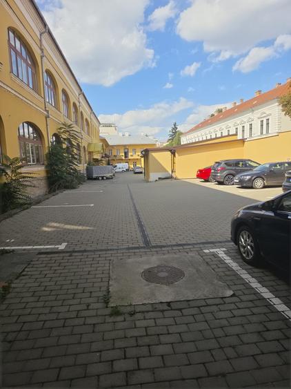 Birou, de 56 mp, în Ultracentral