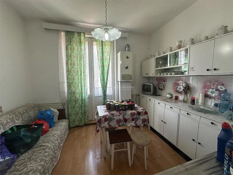 Apartament cu 3 camere decomandat în Luncă