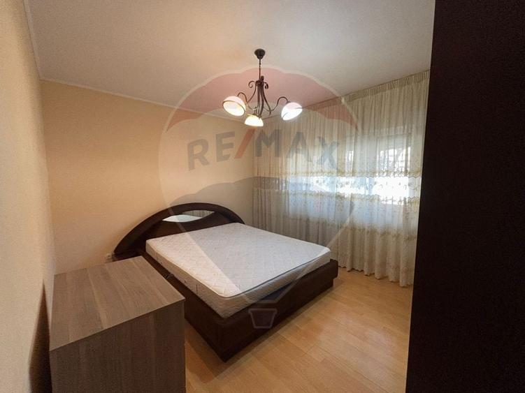 Apartament cu 2 camere decomandat, mobilat în Vitan Mall