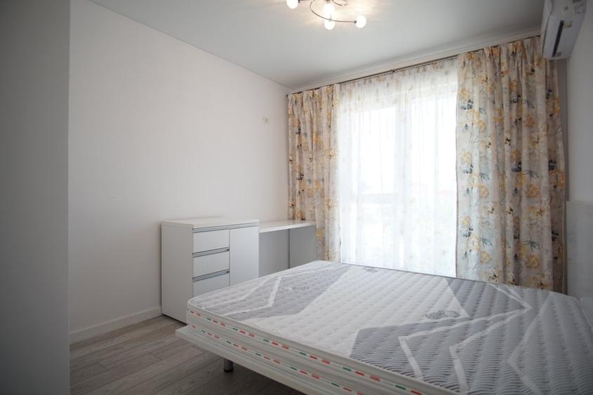 Apartament cu 3 camere decomandat, mobilat în Mihai Bravu