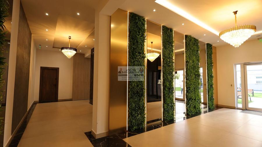 Apartament cu 3 camere decomandat, mobilat în Sud