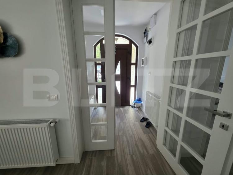 Casă individuală cu 5 camere cu Canalizare în Sinaia