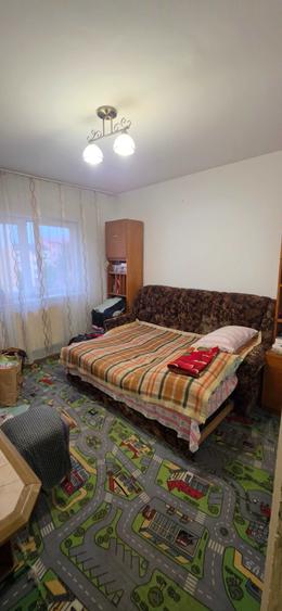 Apartament cu 2 camere decomandat în Exterior Vest