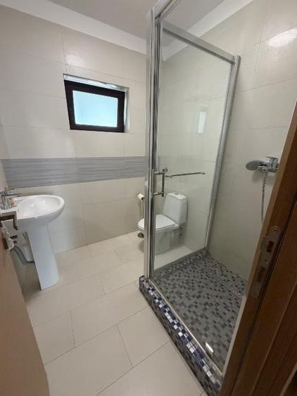 Casă individuală cu 5 camere cu Teren 706 Mp în Dumbrăvița