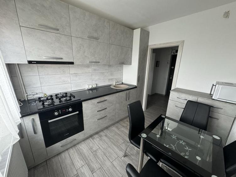 Apartament cu 2 camere decomandat în Micălaca