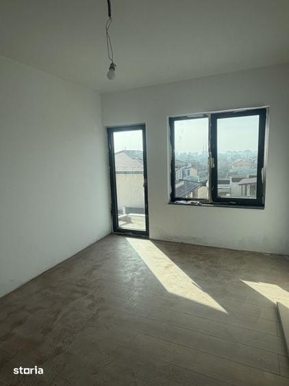Casă cu 4 camere cu Teren 300 Mp în Plaiul Vulcanești