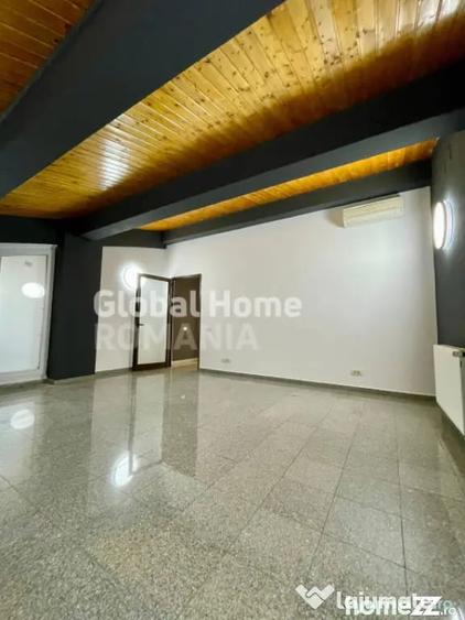 Apartament cu 3 camere decomandat în Străulești