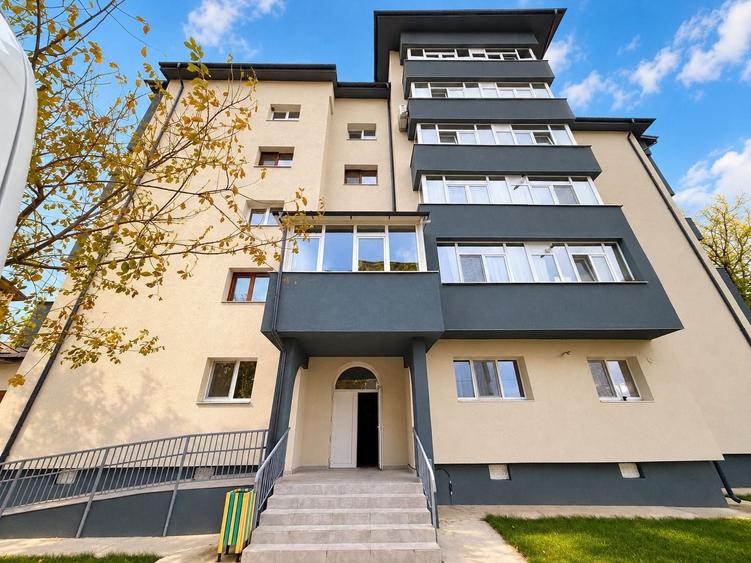 Apartament cu 4 camere decomandat în Lunca Cetățuii