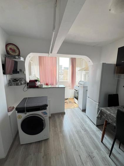 Apartament cu 2 camere decomandat în Plopilor