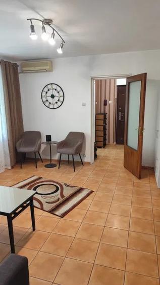 Apartament cu 3 camere semidecomandat, mobilat în Obor