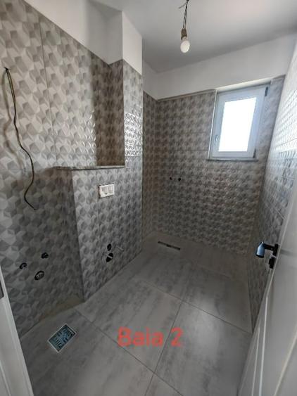 Apartament cu 3 camere decomandat în Calea Severinului