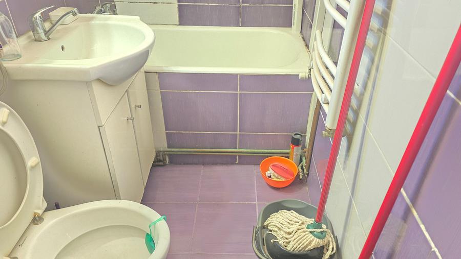 Apartament cu 2 camere semidecomandat în Dacia