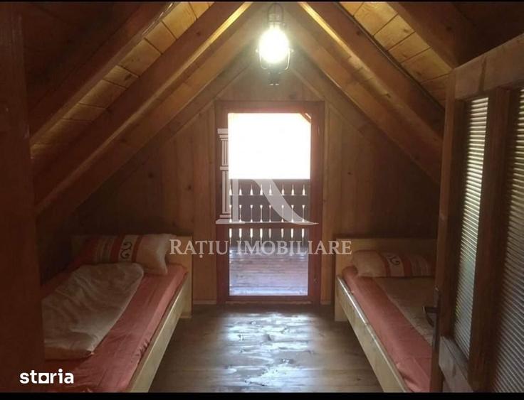 Casă cu 7 camere cu Teren 7384 Mp în Buntești