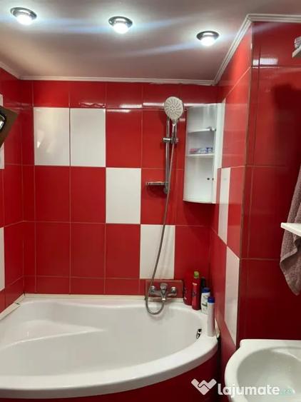 Casă cu 3 camere în Central